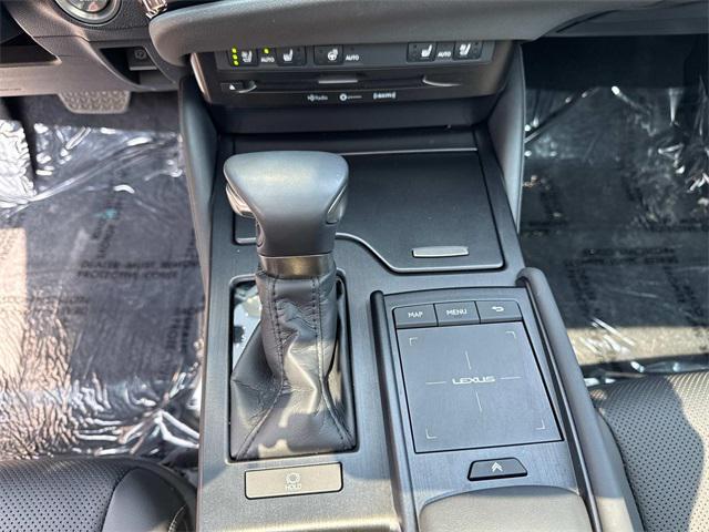Photo of 2022 Iridium Lexus ES 250