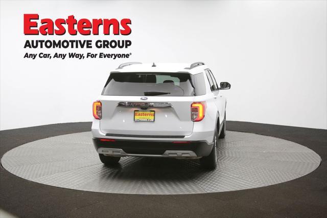 Photo of 2023 OXFORD WHITE Ford Explorer