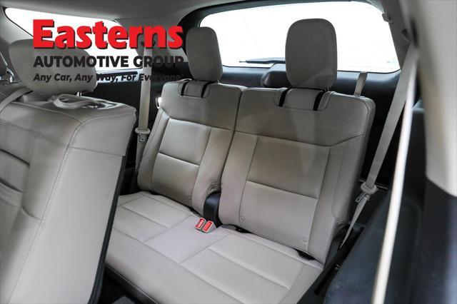 Photo of 2023 OXFORD WHITE Ford Explorer