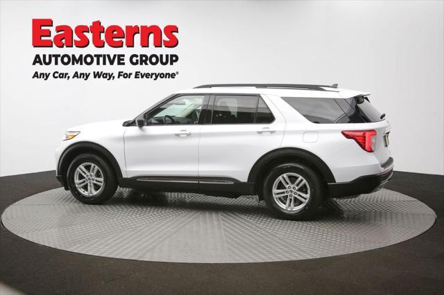 Photo of 2023 OXFORD WHITE Ford Explorer