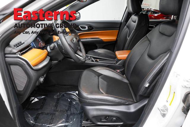 Photo of 2024 Bright White Clearcoat Jeep Compass