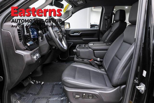 Photo of 2025 Onyx Black GMC Sierra 1500