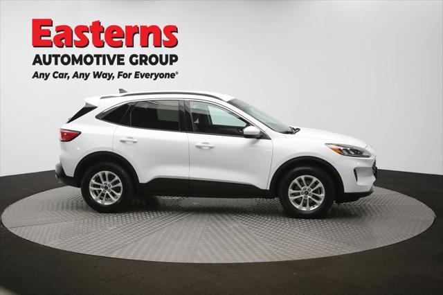 Photo of 2021 OXFORD WHITE Ford Escape
