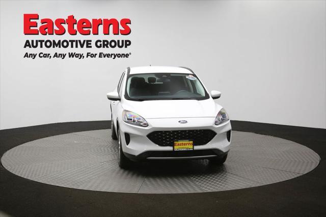 Photo of 2021 OXFORD WHITE Ford Escape