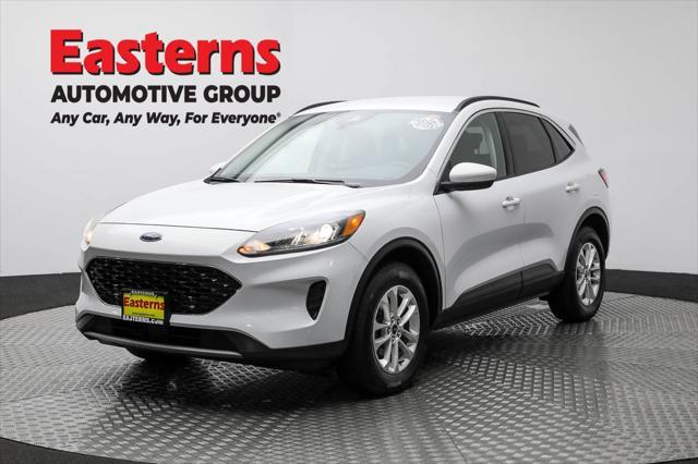 Photo of 2021 OXFORD WHITE Ford Escape