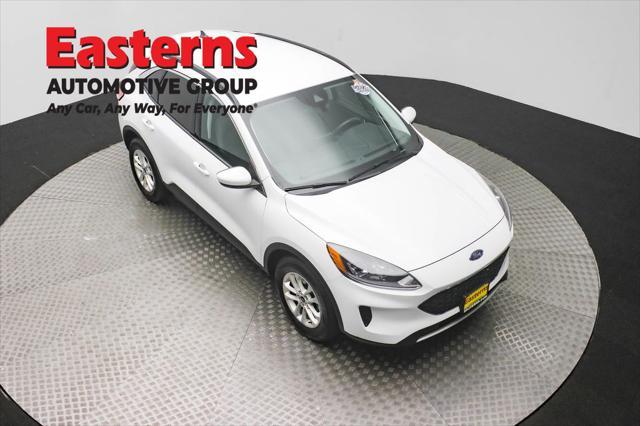 Photo of 2021 OXFORD WHITE Ford Escape