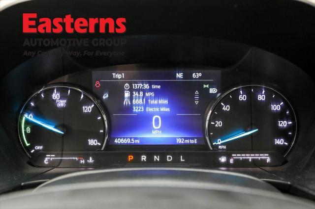 Photo of 2021 OXFORD WHITE Ford Escape