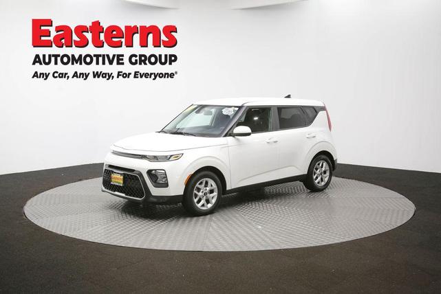 Photo of 2022 Snow White Pearl Kia Soul