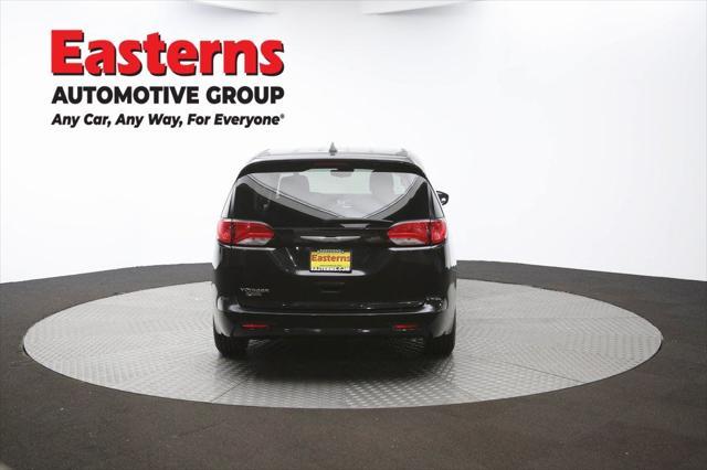 Photo of 2023 Brilliant Black Crystal Pearlcoat Chrysler Voyager