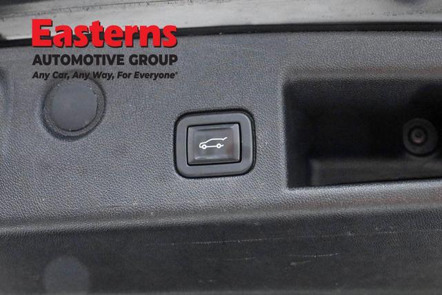 Photo of 2020 Mosaic Black Metallic Chevrolet Equinox