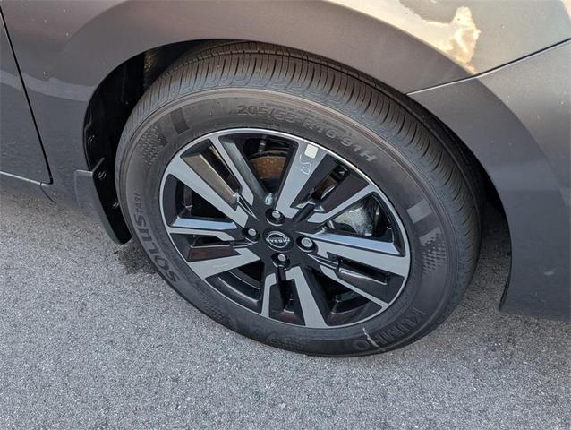 Photo of 2025 Gun Metallic Nissan Versa