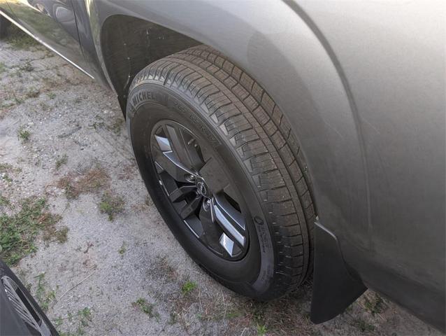 Photo of 2025 Gun Metallic Nissan Frontier