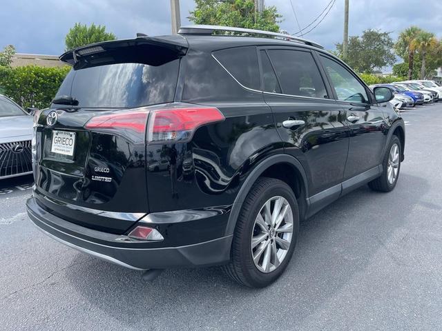 Photo of 2018 Black Toyota RAV4