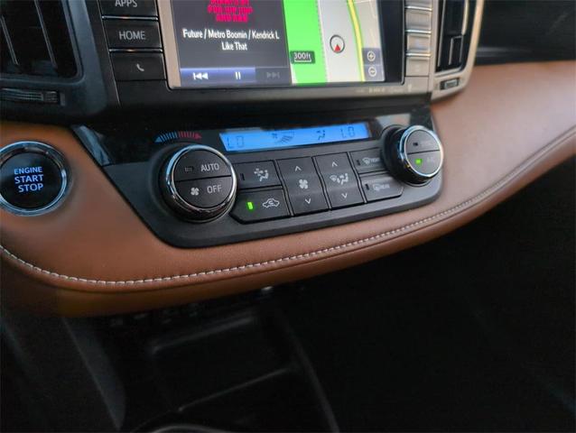 Photo of 2018 Black Toyota RAV4
