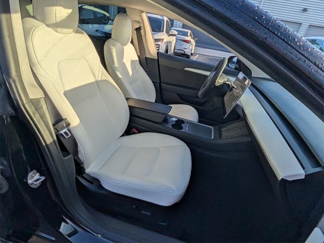 Photo of 2021 Solid Black Tesla Model 3