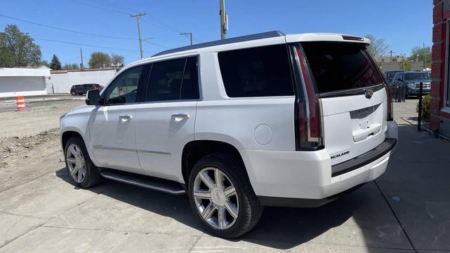 Photo of 2016 Crystal White Tricoat Cadillac Escalade