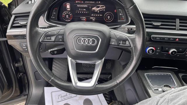 Photo of 2017 Black Audi Q7