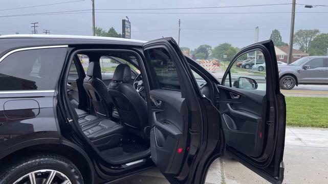 Photo of 2017 Black Audi Q7