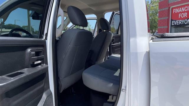 Photo of 2017 Bright White Clearcoat RAM 1500