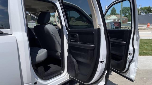 Photo of 2017 Bright White Clearcoat RAM 1500