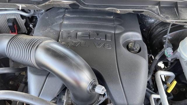 Photo of 2017 Bright White Clearcoat RAM 1500