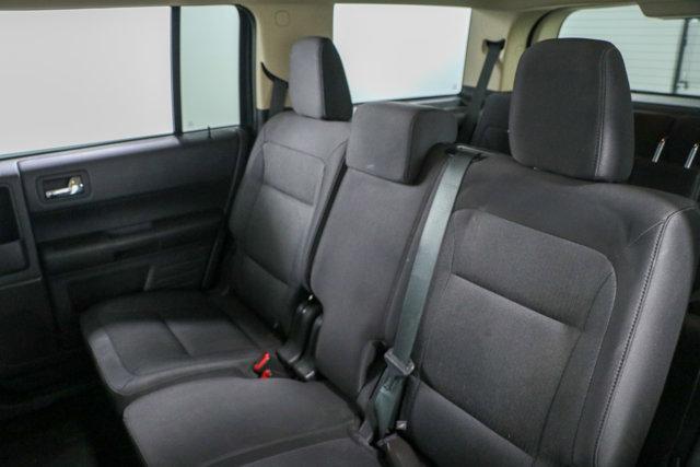 Photo of 2016 Magnetic Metallic Ford Flex