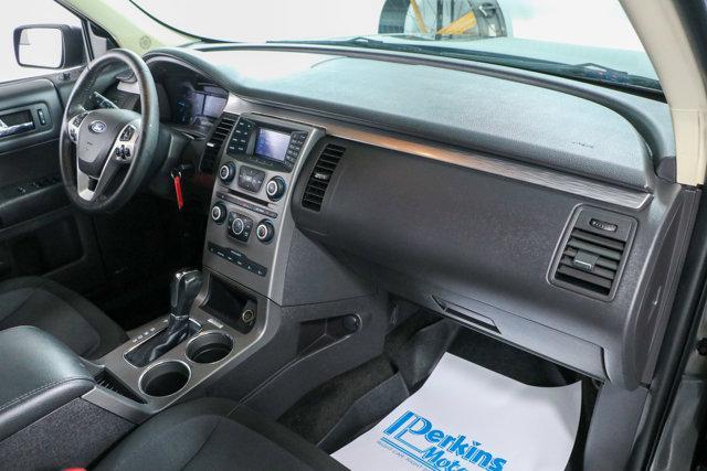 Photo of 2016 Magnetic Metallic Ford Flex