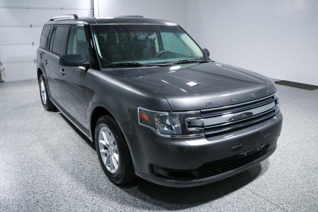 Photo of 2016 Magnetic Metallic Ford Flex