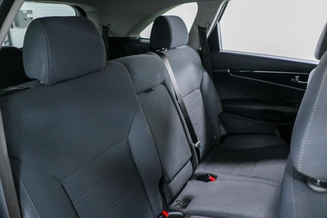 Photo of 2019 Dragon Brown Kia Sorento
