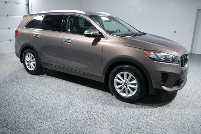 Photo of 2019 Dragon Brown Kia Sorento