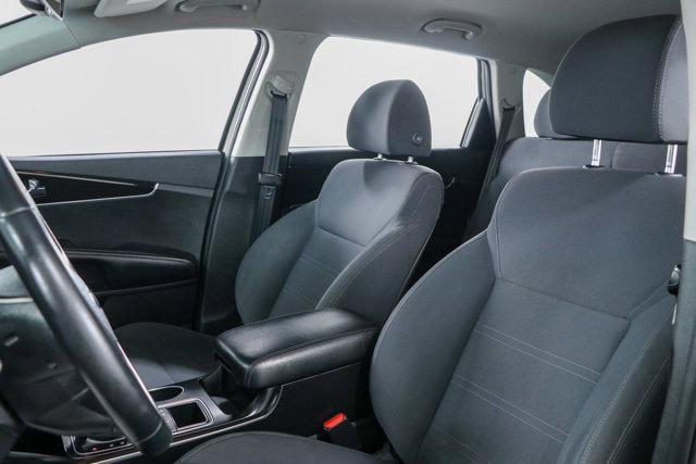 Photo of 2019 Dragon Brown Kia Sorento