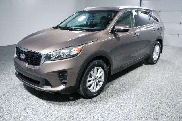 Photo of 2019 Dragon Brown Kia Sorento