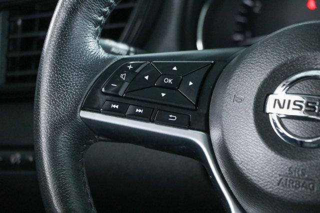 Photo of 2019 Magnetic Black Pearl Nissan Rogue