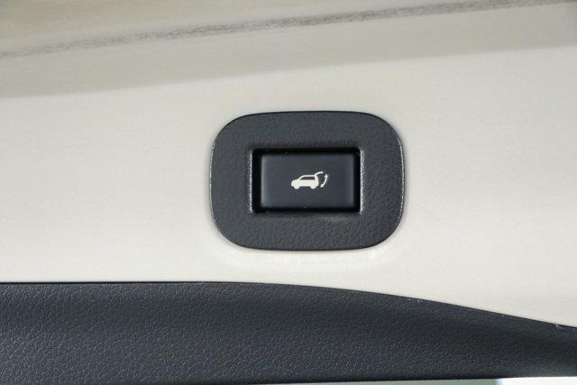 Photo of 2019 Magnetic Black Pearl Nissan Rogue