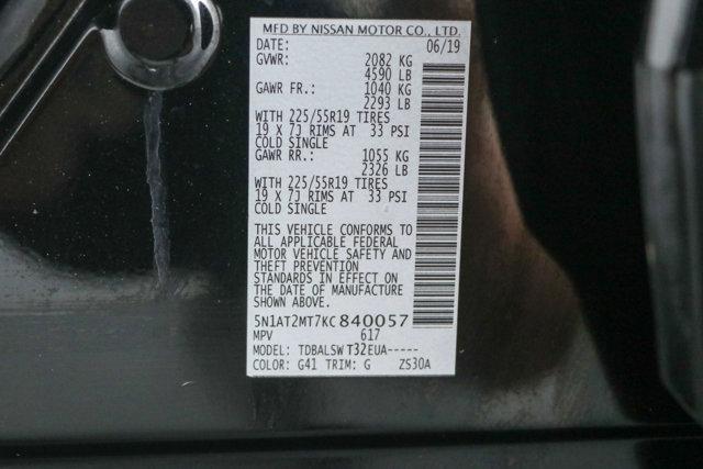 Photo of 2019 Magnetic Black Pearl Nissan Rogue