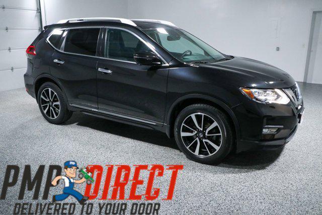 Photo of 2019 Magnetic Black Pearl Nissan Rogue