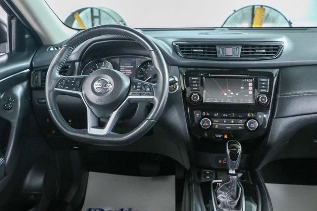 Photo of 2019 Magnetic Black Pearl Nissan Rogue