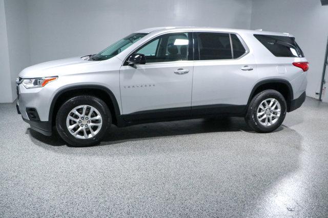 Photo of 2020 Silver Ice Metallic Chevrolet Traverse