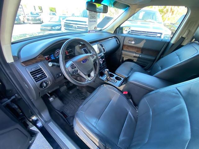 Photo of 2018 Black Ford Flex