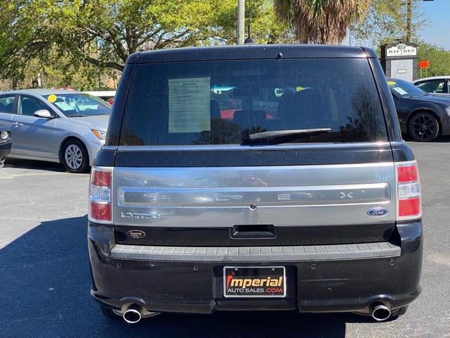 Photo of 2018 Black Ford Flex