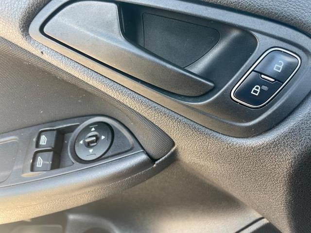 Photo of 2015 Silver Ford Focus