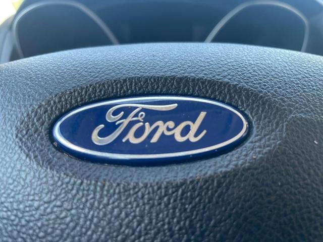 Photo of 2015 Silver Ford Focus