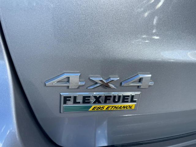 Photo of 2015 Silver Jeep Grand Cherokee