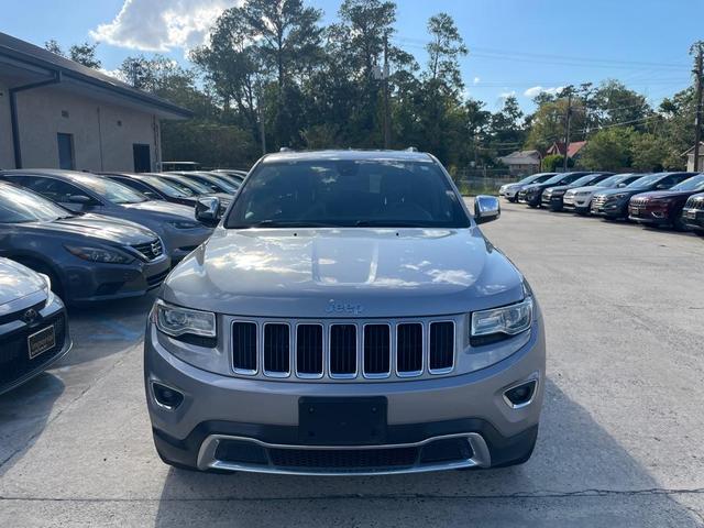 Photo of 2015 Silver Jeep Grand Cherokee