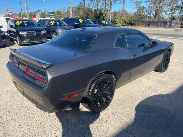 Photo of 2018 Gray Dodge Challenger
