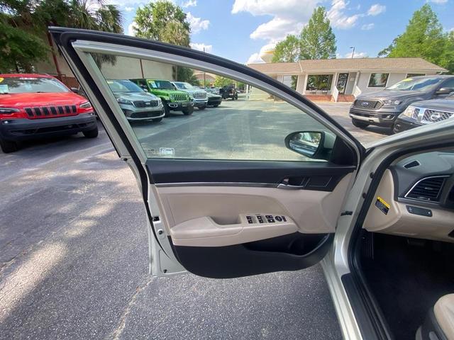 Photo of 2017 Mineral Beige Pearl Hyundai ELANTRA