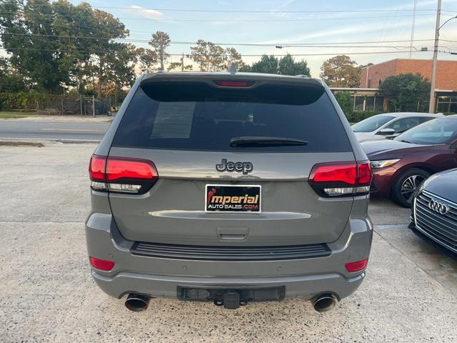 Photo of 2020 Gray Jeep Grand Cherokee