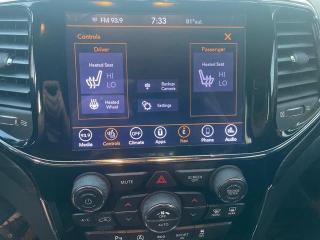 Photo of 2020 Gray Jeep Grand Cherokee