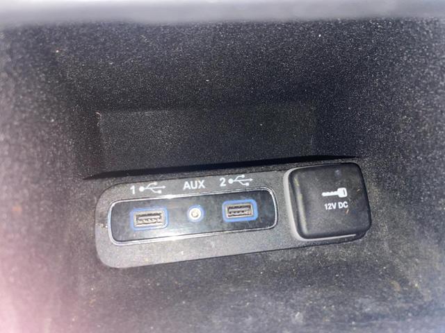 Photo of 2020 Gray Jeep Grand Cherokee