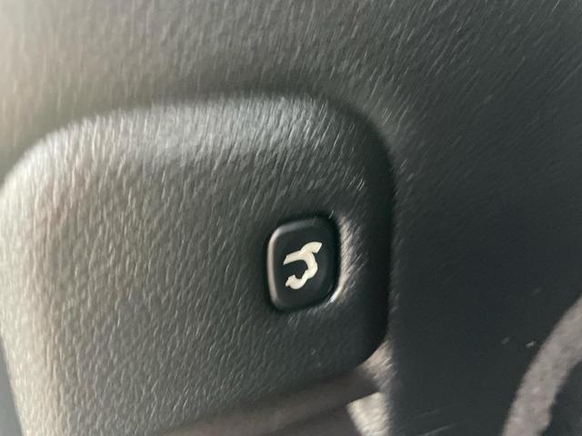 Photo of 2020 Gray Jeep Grand Cherokee